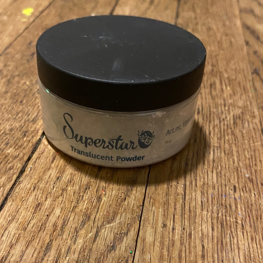 Superstar translucent powder